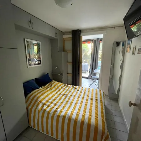 2-room With Garden In Sanary-sur-mer, Beaucours Sanary-sur-Mer