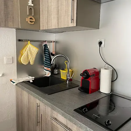 2-room With Garden In Sanary-sur-mer, Beaucours Apartamento