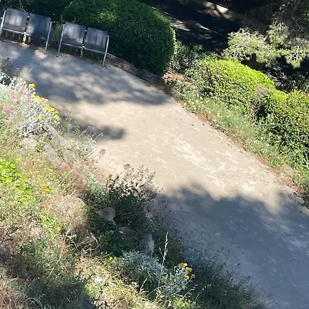 Apartamento 2-room With Garden In Sanary-sur-mer, Beaucours *